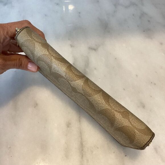 Coach Signature Continental Leather Full Zip Wallet - Picture 10 of 16